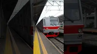 Tokyo Metro 6000-6132F Bunyikan Klakson Tanda Siap Berangkat! #krlcommuterline #trainstation