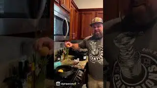 Perfect cracked egg with no shell in the egg!  #cooking #eggs #amazing #campcook #campcooking
