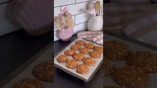 Let&rsquo;s make Anzac biscuits ❤️ recipe below #anzac #biscuits #baking #easyrecipe