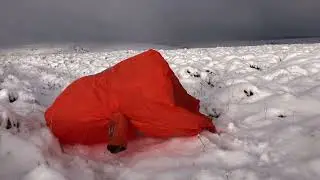 Lifesystems2 survival shelter in the snow test