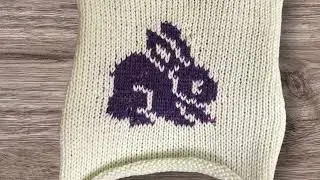 How to knit motif on knitting machine without punchcard, easter bunny #knittingtechniques