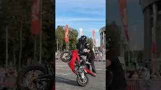 Парное мото шоу. Москва, Лужники 😍 #stunt #motoshow #moscow #стант #мотошоу #motogirl #crazy