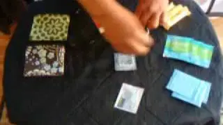 Tampon & Pantyliner Case:How To load your MoodyBag Mini