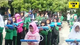 laga Madrasah Ibtidaiyah di meriahkan drumband MIFNA..