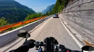 Porsche vs. Triumph Street Triple 765r I Passo di Nevea, Italy 🇮🇹 (Sella Nevea Pass)