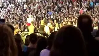 Miley Cyrus Soundcheck Boston Landslide Cover