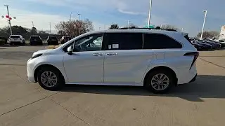 2026 Toyota Sienna XLE Irving, Grapevine, Dallas, Arlington, Lewisville TX