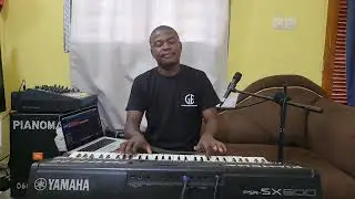 Guitare acoustique / Guitare basse au piano - rumba (indépendance des mains)