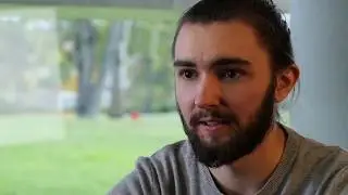 Alexandre Parriaux, chercheur en physique, présente ses travaux de recherche