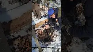 В историческом поселке в штате Массачусетс с помощью металлоискателя Rockstar обнаружила рассыпан...