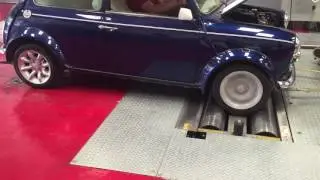 Mini Cooper Morris 1972 with 1275cc engine @ dyno