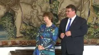Informal Meeting of Ministers for Foreign Affairs (Gymnich). Handshake