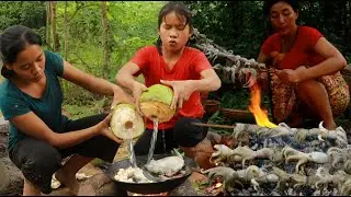 Boiled turtle soup with water coconut cook and eat- Roasted octopus so tasty +5food for survival