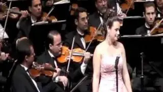 Noche de Paz, Adriana Kraiselburd, Soprano junto a la Orquesta  Sinfónica de  Puerto Rico