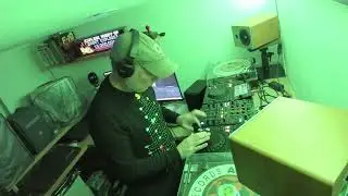 In the Garage - Episode 22 - Garage and House Mix