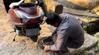 Jungle Mein Hui Scooty Kharab 😭
