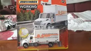 Matchbox Working Rigs International MV Box Truck