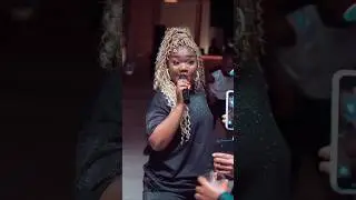 Marllen em ac&ccedil;&atilde;o no show do fim do ano na Katembe