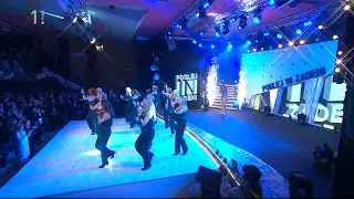 Poglej in zadeni Reunion (25 let) - Uvod