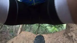 T&egrave;cnic i divertit pel retrovisor