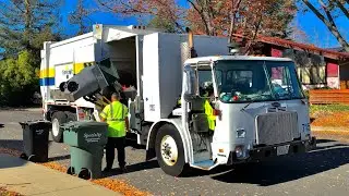 Autocar WXLL - Labrie Expert 2000 MSL Garbage Truck 