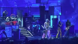 Machine Gun Kelly-&ldquo;Forget Me Too&rdquo; LIVE Ft Halsey&Travis Barker(1st Time Together) SuperBowl Fest 22
