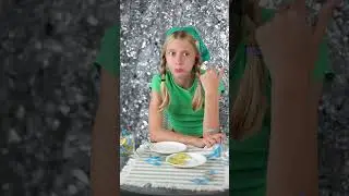 Самые кислые конфеты в мире😅 #shots #youtubeshort #funny #обзор #конфеты