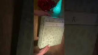 How te wrap a box with gift card 🎁 Xmas countdown #giftwrapping #christmascountdown #shorts