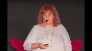 The character of network marketing | Alena H&uacute;skov&aacute; | TEDxUMB