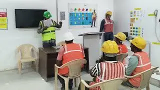 हाइट पे काम करने से पहले  सुरक्षा की बाते safety induction conducted #safetyfirst #construction