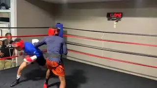 Christian Andrade (Houston,TX)  Sparring Session Before He Goes Pro 🔥 🔥 🔥 ( &ldquo; HE SAT DOWN &ldquo; )