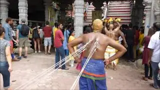 BATU Caves MALAYSIA - Ritual of KAVADI Attam - THAIPUSAM Festival