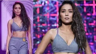 Kathryn Bernardo at #BenchUnderTheStars 30th Anniv Fashion Show