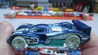 24 Ours Mattel Hot Wheels Toy Race Car Unboxing Review HW Glow Wheels Series Turquoise Metal Bottom