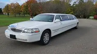 2004 Lincoln Towncar Limousine