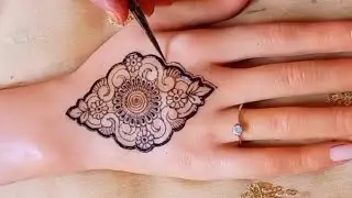 Simple Mandala Back Hand Mehendi Design/Gol Tikki Mehendi Design 2026