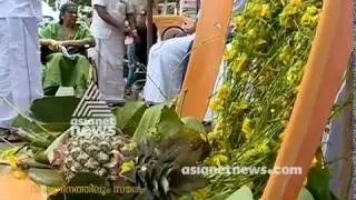 Variety protests in Vishu day in front of Secretariat