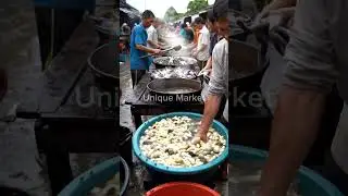 Inside an Asian Traditional Market: The Real Life of Street Vendors and Local Food Culture