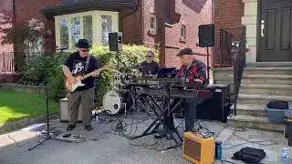 Driveway Blues in the Summer Sun #3 30.07.2022