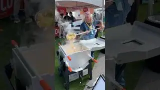 Bruce &ldquo;the alligator man&rdquo; makes low country boil in LoCo 90 qt. Cart boiler