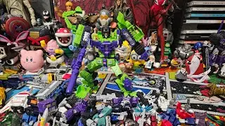 Blokees Defender Version Devastator Build and Review