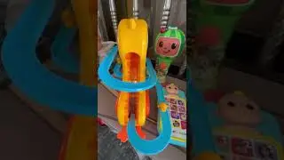 ASMR Duck Stair Climbing Toy Electric Ducks Slide Track #shortsfeed #shortvideo #trending #viral #yt