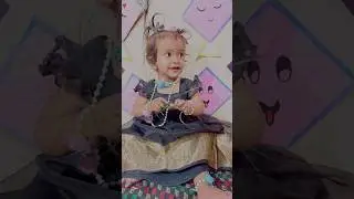 तुला देवानं बनवली गं,जशी कळीला फुलवली गं. 🌸 #trendingsong #song #viral #ytshorts #love #india #baby