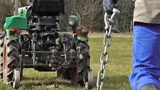 An die Kette ... und raus isser | Holder Traktor A12 Cultitrac im Einsatz