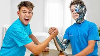Мой РОБОТ Клон Хочет Забрать Мою Жизнь!