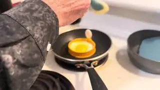 Donald John Trump does not even know how to fry an egg