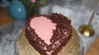 Vintage Heart Cake ##cakedecorating #tutorial #heartcake 