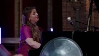 De Verstilling - Gayatri Mantra - Judith van den Dool, Lenneke van Staalen & Heiko Dijker