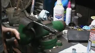 Volkswagen 1600- In engine wrist pin bushing replacement