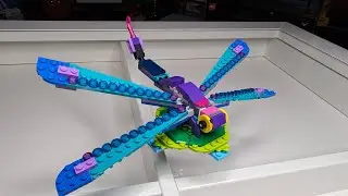 LEGO Exotic Peacock - LEGO Speed Build 158 - Build 2